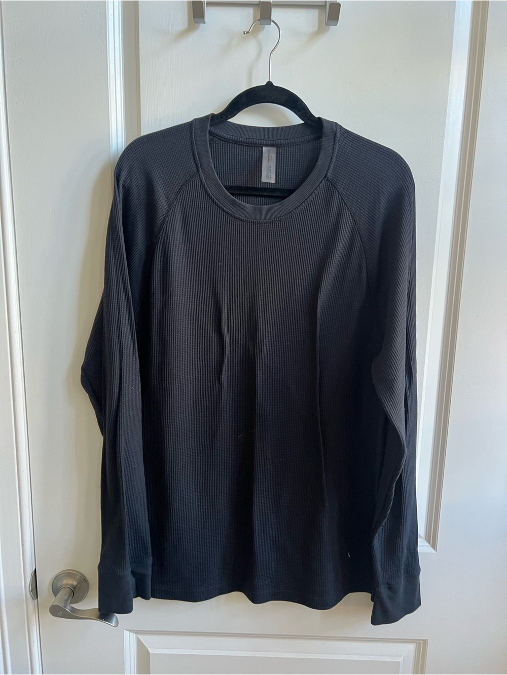 Outdoor Voices Black Long-Sleeve Thermal Crew